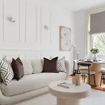 Luxury Corner - La Reserve Knightsbridge